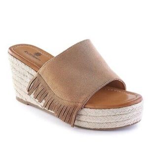 Ruff Hewn Wyatt Casual Wedge Sandals Color Bark Sz 8 M Fringe Trim